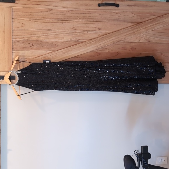 Sequined High Neck Rhinestone Mac Dugal size 4 style 26943 - Picture 8 of 8